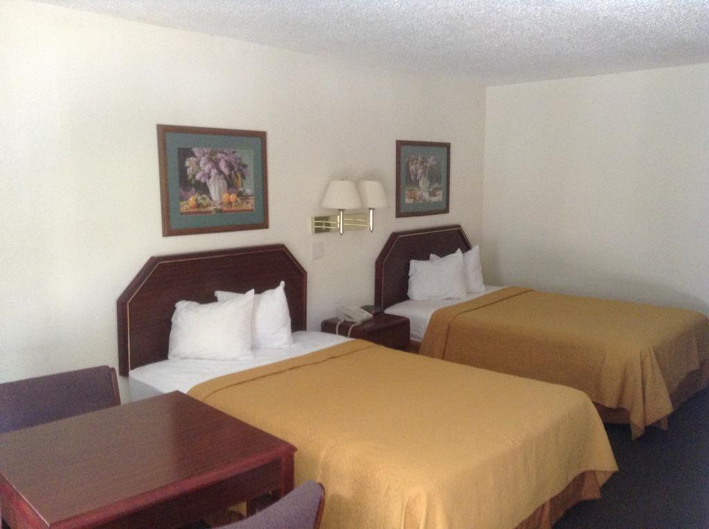 Extend A Suites - Meridian Room photo